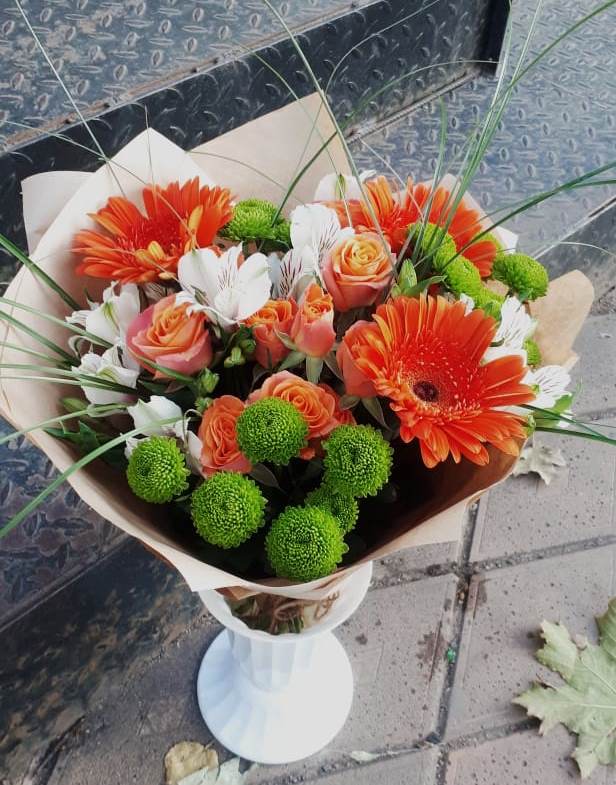 Букет цветов из: Герберы, Хризантемы, Альстромерии и Розы в Одоев