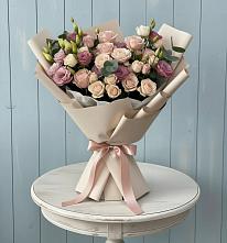Букет цветов из:  Розы и Лизиантусы в Одоев
