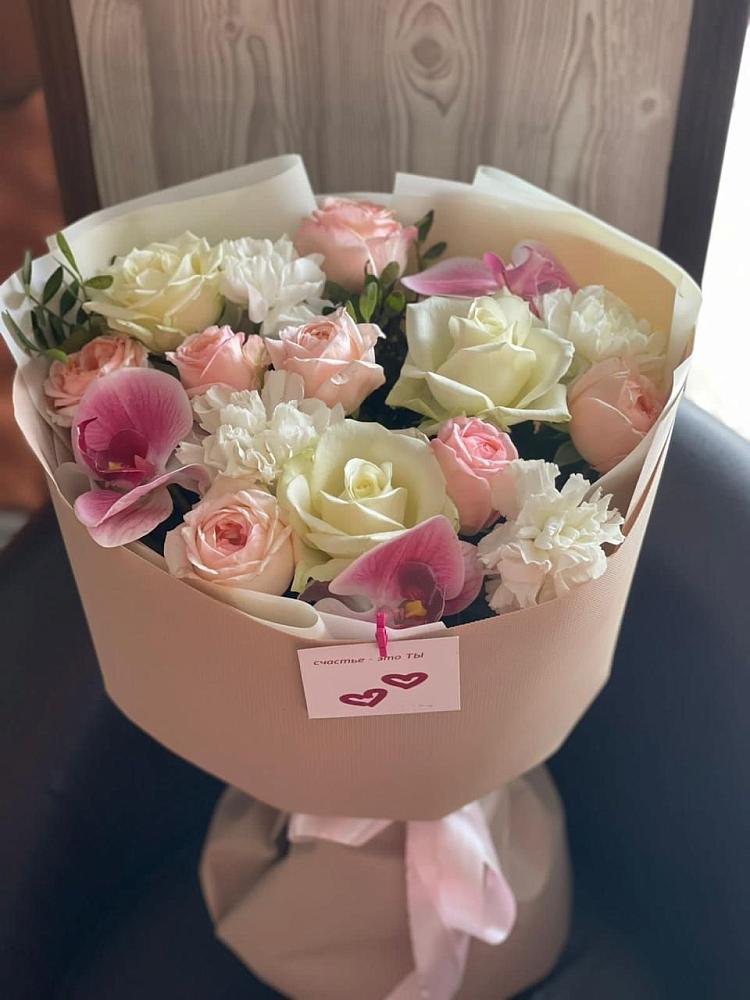 Букет цветов из: Орхидеи, Розы и Гвоздики в Одоев