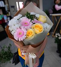 Букет цветов из:  Герберы, Розы и Хризантемы в Одоев