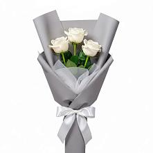 Букет 3 белые розы в Одоев