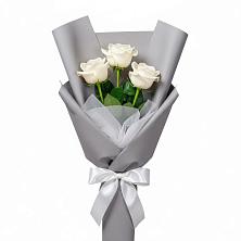 Букет 3 белые розы в Одоев