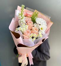 Букет цветов из:  Хризантемы и Розы в Одоев