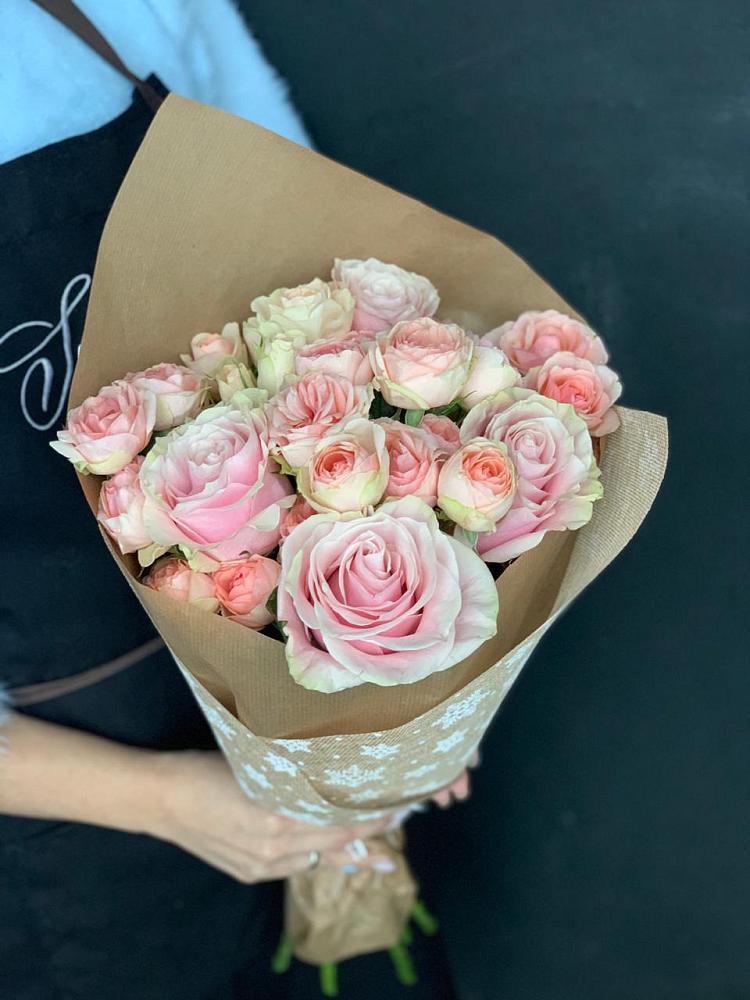 Букет цветов из: Хризантемы и Розы в Одоев