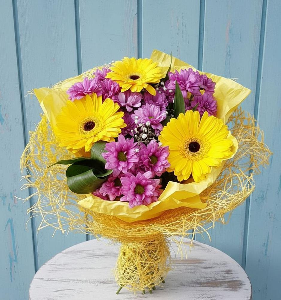 Букет цветов из: Хризантемы и Герберы в Одоев