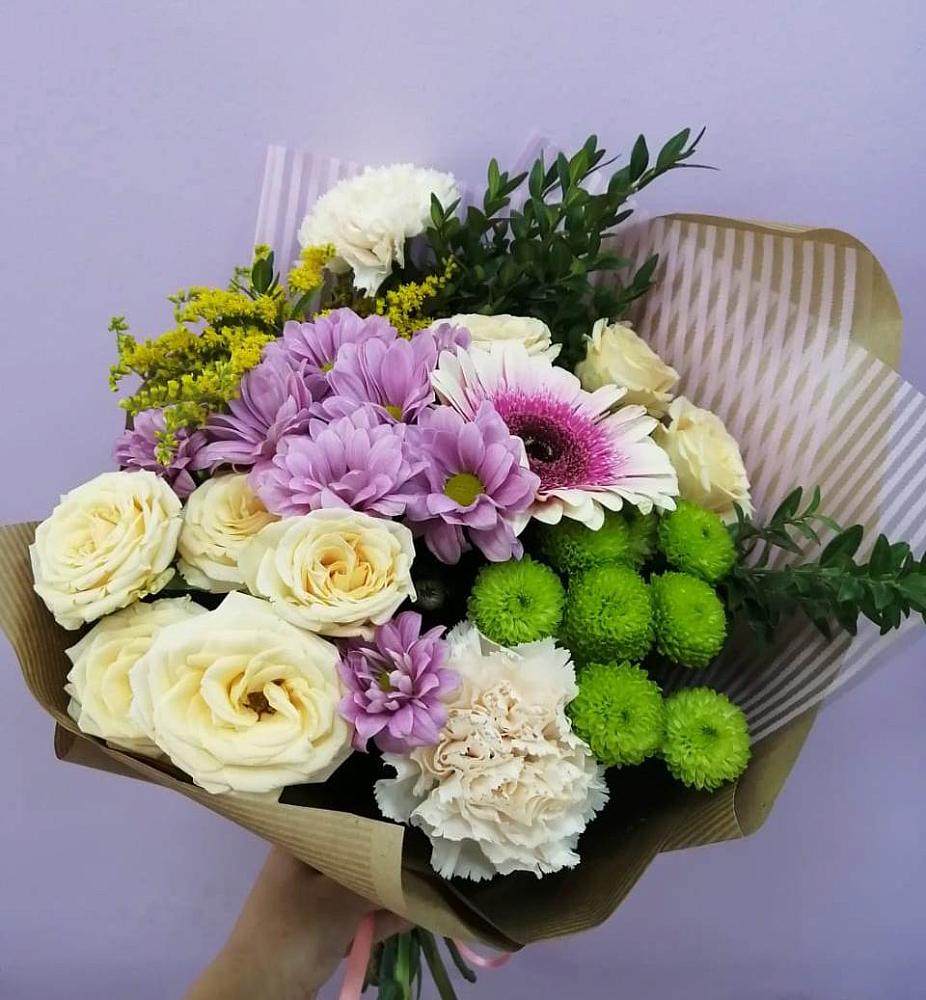 Букет цветов из: Хризантемы, Розы, Гвоздики и Герберы в Одоев