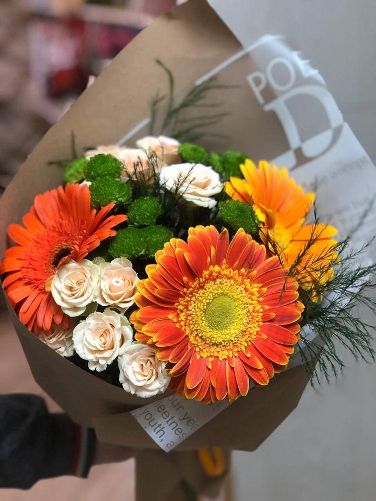 Букет цветов из: Герберы, Хризантемы и Розы в Одоев