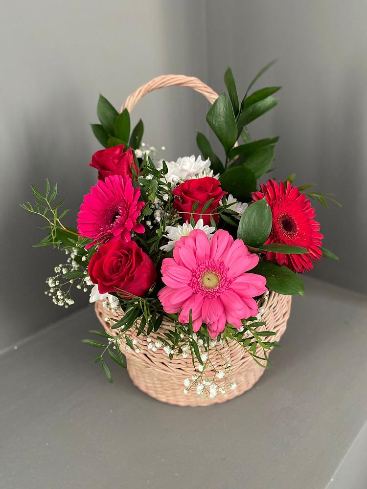 Цветочная композиция из Розы, Хризантемы и Герберы в корзине в Одоев
