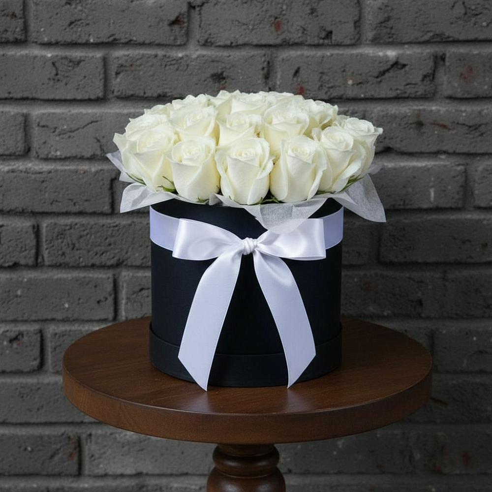 Цветочная композиция из Розы в шляпной коробке в Одоев