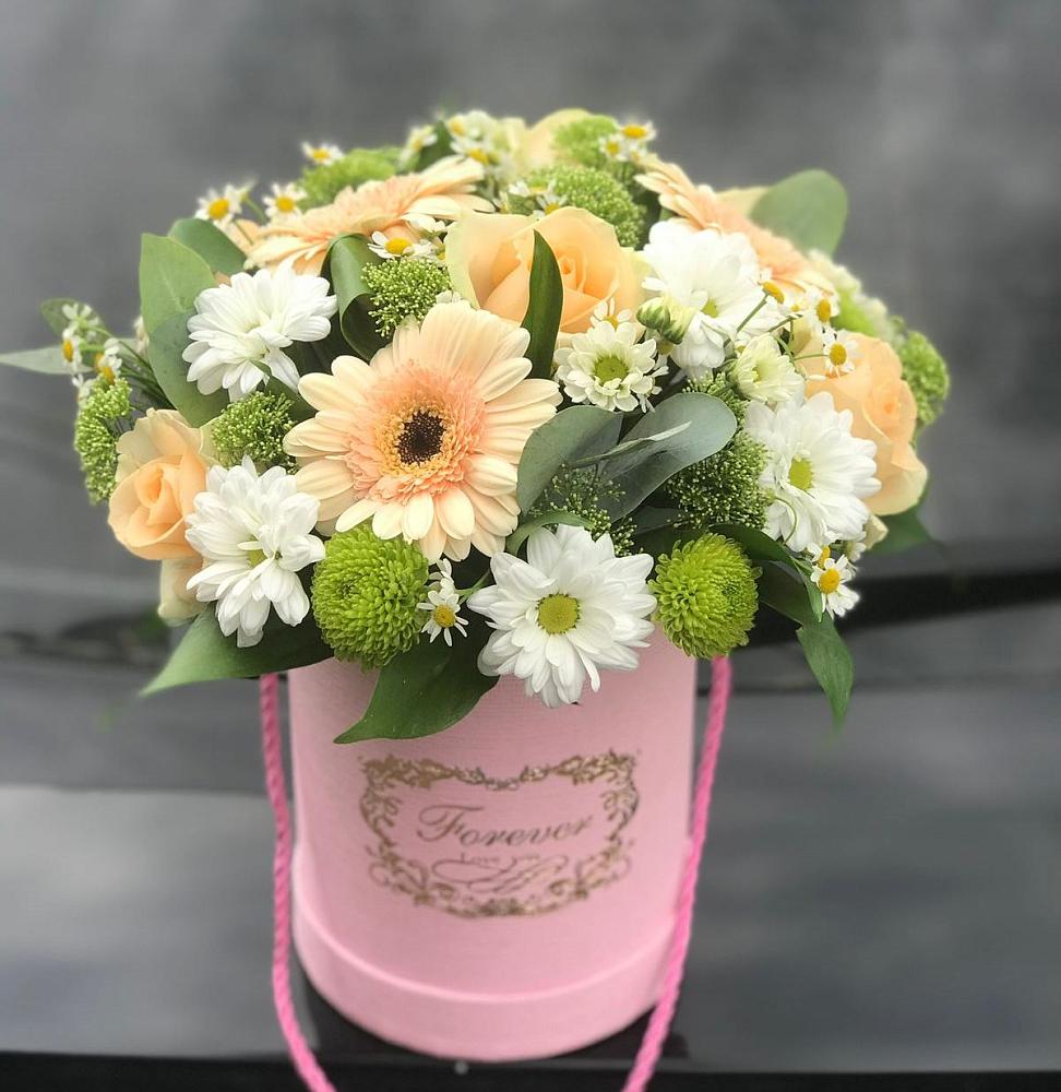 Цветочная композиция из Розы, Герберы и Хризантемы в шляпной коробке в Одоев